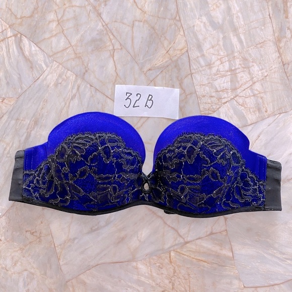 VS Bombshell Seduction Strapless Bra 32B